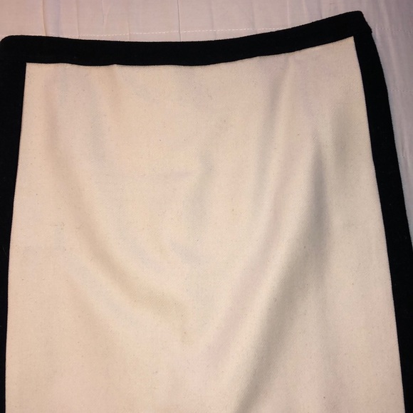 JCrew Factory white wool skirt w black detail Sz 6 - Picture 4 of 4